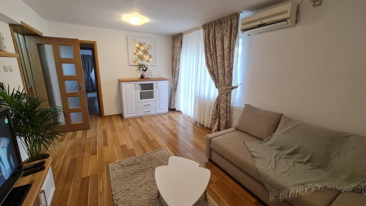 Vs Central Apartment Otopeni Zewnętrze zdjęcie